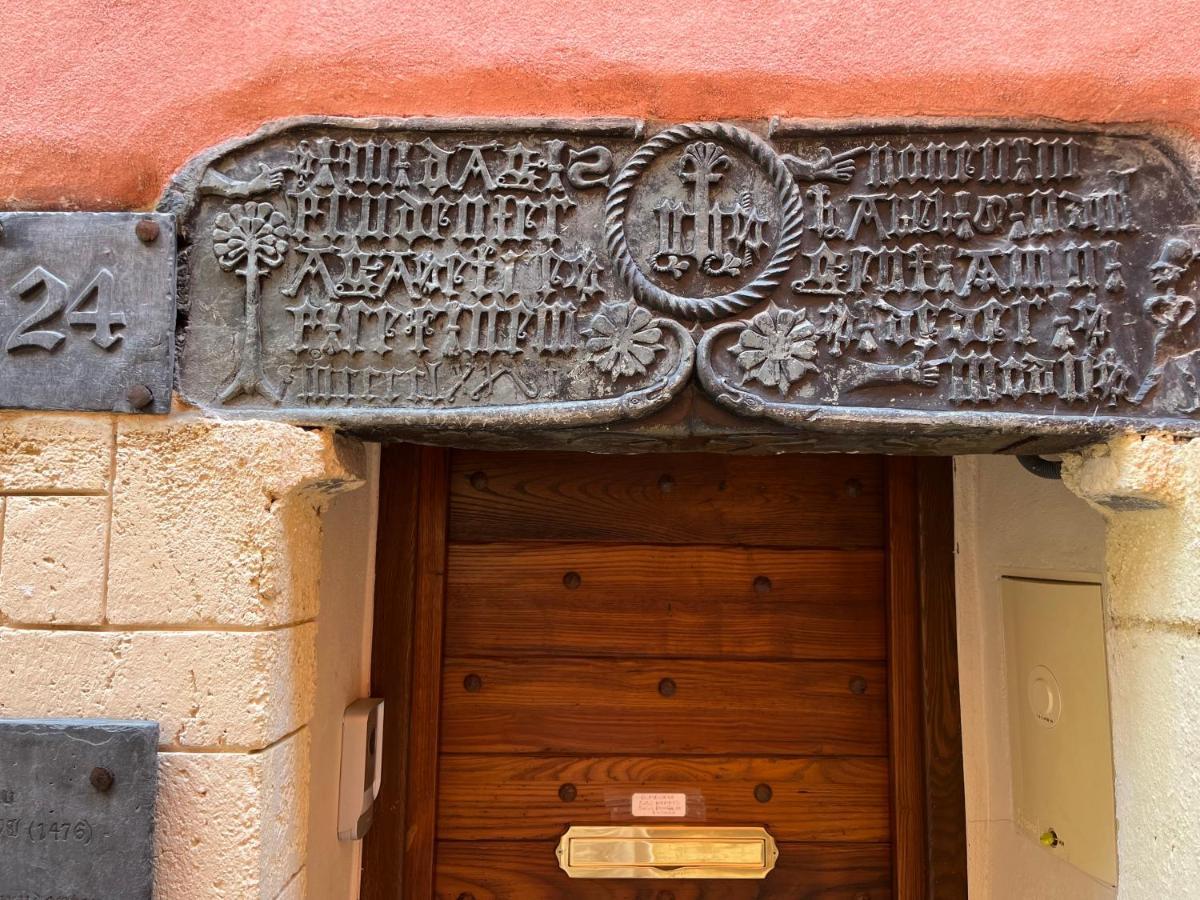 Suite "Chalet" Dans Maison De Village La Brigue Exterior foto